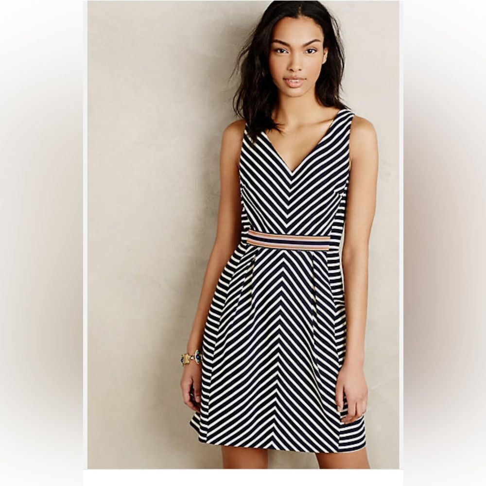 ANTHROPOLOGIE MAEVE NAVY MITERED STRIPED DRESS SZ 00P